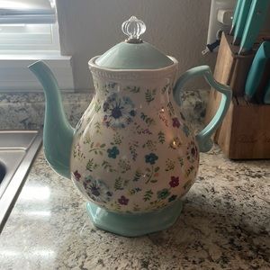 Pioneer woman tea pot